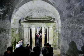 1994年山西男子挖窑洞，发现“神秘地宫”,原来是伟大的防御工事图片