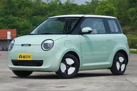 长安LUMIN糯玉米上市，最高续航301公里，售价区间4.89万-6.39万图片