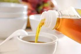 金龙鱼股价跌去近七成，林园真的“跑路”了吗？实际未必图片