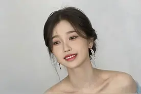 女明星虞书欣写真合集：甜美可爱、优雅时尚图片