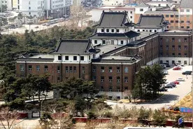 长春市人民大街沿街的伪满历史建筑遗迹（1）图片