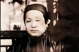 中国近代史上最伟大的小脚老太太图片