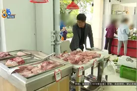 每天早上叫醒他的不是闹钟，而是楼下的“小芳”图片