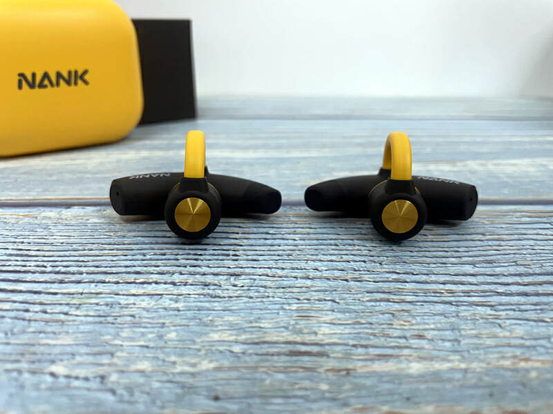 分体式双主机的骨传导，黑科技加持的南卡OE，值得冲！