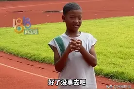 rose中非混血儿子是运动苗子？教练委婉表态，富二代不用这么拼图片