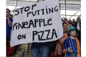 意大利人为何如此厌恶菠萝披萨，看到被日本人蹂躏的小笼包我悟了图片