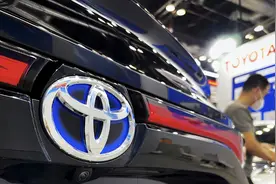 多车型受影响，丰田官宣机械钥匙替换智能钥匙图片