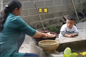  来自大山里的美食——香蕈，惟深山至阴处有之，香味具佳。#我的乡村生活 #跟着抖音学做菜 #云南美食推荐官 #香蕈 #春日美食鉴赏   