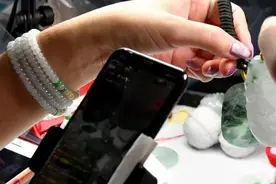 退货率60%，假证书1块钱1本，珠宝直播的套路有多深？图片
