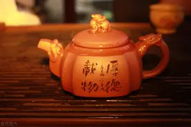 我们常说“厚德载物”，其中“厚德”是何意？“载物”又作何解？图片