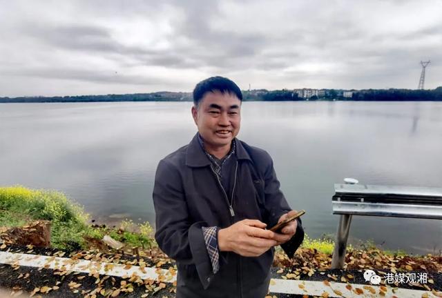 湖南湘潭乡亲修路迎马英九回乡