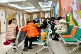 孩子不爱说话、不合群...检查竟然是自闭症图片