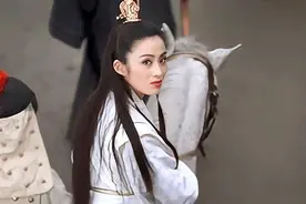 被向华胜宠了9年，张敏为何选择了汪雨？图片