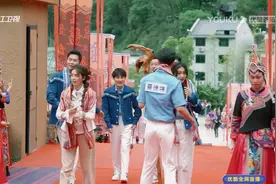 太爱奔跑吧蔡徐坤跟周深的兄弟情了图片