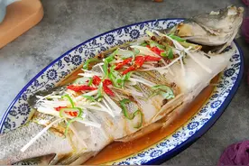 年夜饭缺了鱼肉可不行，教你3道鱼肉做的硬菜，端上桌倍有面子图片