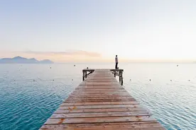 成年人的绝交，都是静悄悄的图片