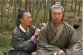 刘伯温死后装进薄棺匆匆下葬，一代名臣凄惨离场，朱元璋后悔落泪图片