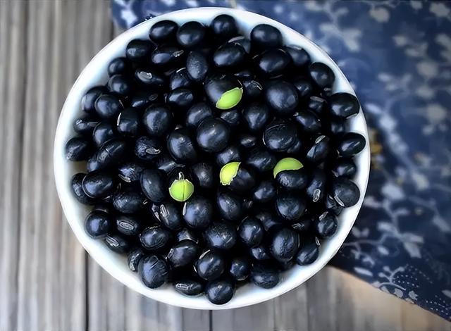 四十岁女人怎么保养能有效抗衰老 四十岁的女人如何保养可以延缓衰老