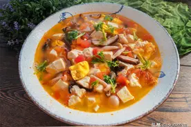 天凉了，教你鲜美的菌菇汤，懒人做法，营养健康，全身暖乎不怕冷图片