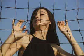 做了这3件事的男人，不可能真心爱你图片