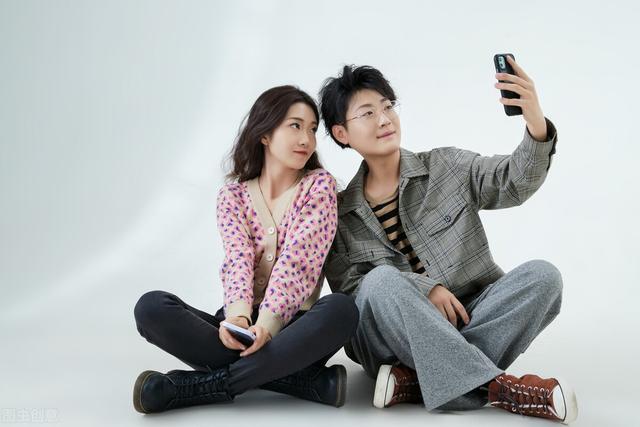 故事：那年22岁，与30岁合租女人的一段情缘