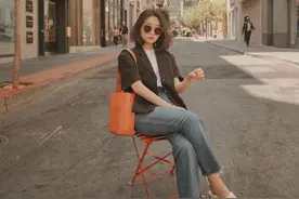 女人穿牛仔裤，“好看”还是“不好看”，跟这2个地方有很大关系图片