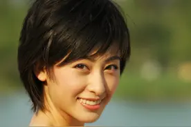 16岁时恋上张铁林,28岁嫁大23岁的李子雄,王雅琦有“恋父情结”？图片