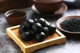 水满则溢，六味地黄丸吃多了，有4个副作用，别忽视图片