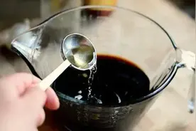 这种调料在厨房不起眼，却是“长寿高手”!分享4种用醋做的菜图片