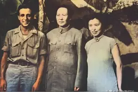 乔冠华和毛主席的合影，原配夫人穿旗袍出镜，其美貌不输章含之图片