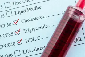 甘油三酯高啥原因，有哪些危害？不吃药能不能控制好？医生告诉您图片