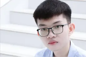 本科发表SCI封面论文！湖南大学男神学霸：成果关于芯片散热，有重要应用价值！图片