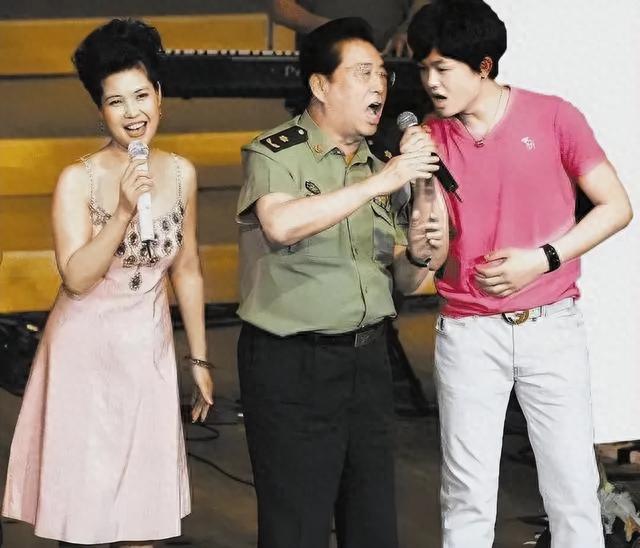 李天一被维也纳学院录取，李双江举家移民美国，婴儿用品惹争议！