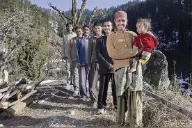 一妻多夫！印度21岁少女同时嫁给5兄弟，直言不知道孩子父亲是谁图片