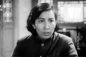 银幕上阴险的女“特务”，生活中慈祥的老大妈图片