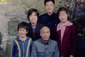 65岁老人20年前背叛家庭，如今住在破房，富豪儿子说：别怨我们图片