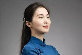 “老师”胡红梅：一条朋友圈的讽刺，揭开了旗袍女神抄袭的遮羞布图片