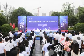 养老金能“提档”吗？临退休还能参保吗？重庆社保走进社区“实问实答”图片