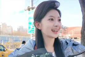 北京艺考统考状元被擦妆5次，素颜太美老师质疑，P图都不敢这么P图片