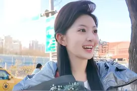北京艺考统考状元被擦妆5次，素颜太美老师质疑，P图都不敢这么P图片