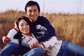 吴琼比老公大15岁，尽管没有孩子，生活低调又幸福图片