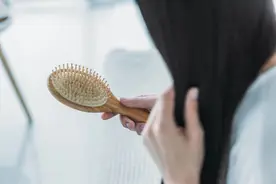 韩国严查“防脱发”虚假广告！皮肤科专家：5种方法真正防脱图片