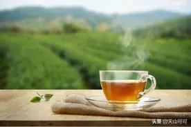 端午将至气温高升，无论有钱没钱，都要喝的2款菊花，常喝好处多图片