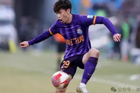 官宣！巴顿重返国足！期待“水滴”登场……图片