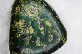 你知道什么地方蛇纹石玉最好吗图片