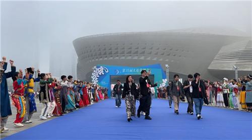 中外嘉宾聚滨城 槐香满城共欢歌！ 第35届大连赏槐会启幕