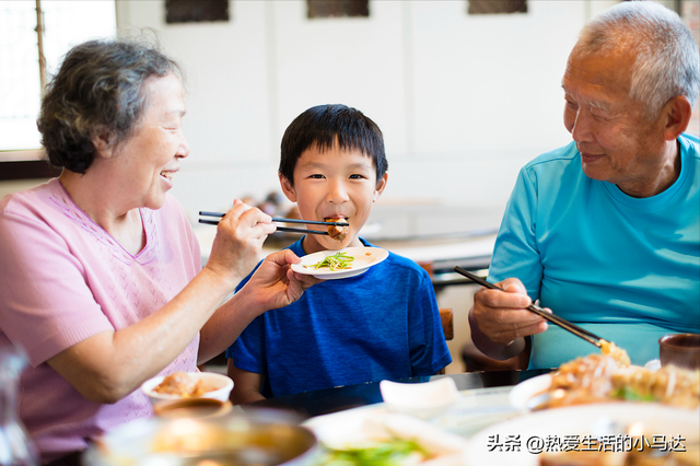 过来人的劝告：和儿女再亲，老人也不要住一起，更不要住同一小区