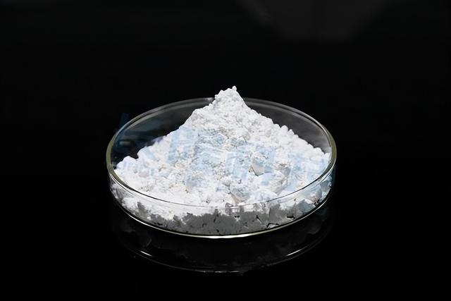 生石灰与熟石灰的区别有哪些（快速辨别生石灰与熟石灰的区别）