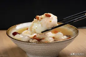 酒酿蛋是冬天的一把火，身子暖融融的，营养又美味，做法也简单图片