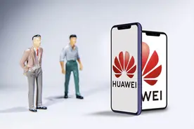 华为手机居然能语音实时翻译，不会外国语言也能面对面交流图片